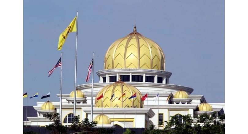New sworn-in Malaysian King can assume duties immediately