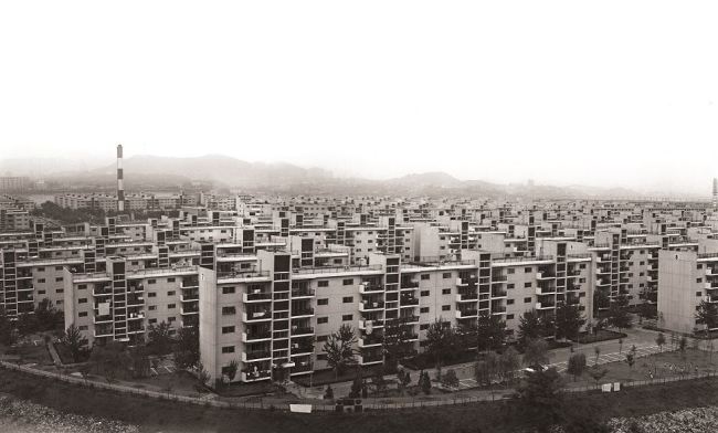 How Seoul became apartment-ized