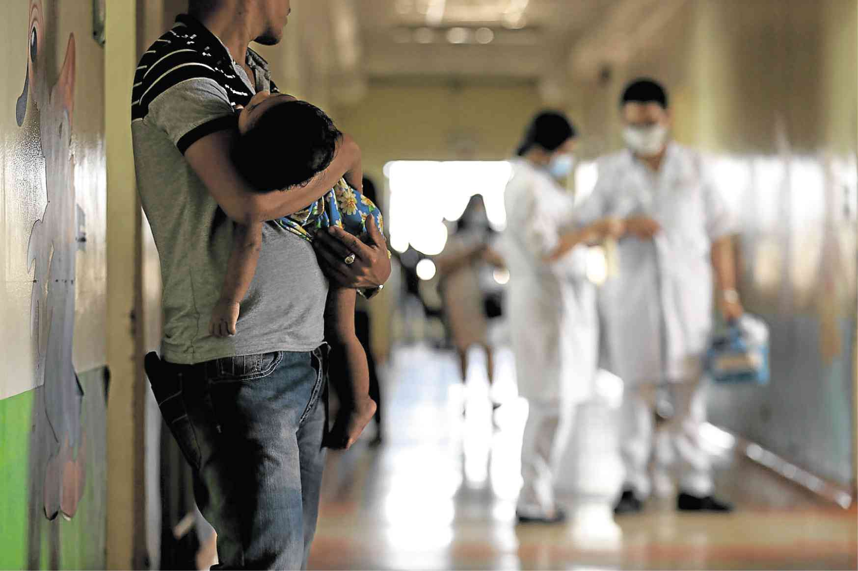 DOH pushes for compulsory vaccine shots; Malacañang shoots it down