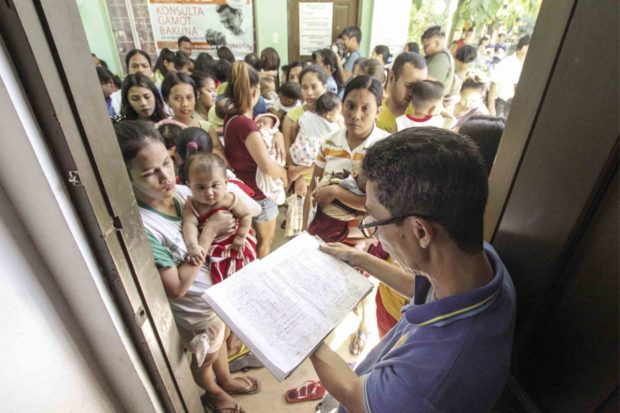 More parents with children receiving a vaccine for their & measles - Duque
