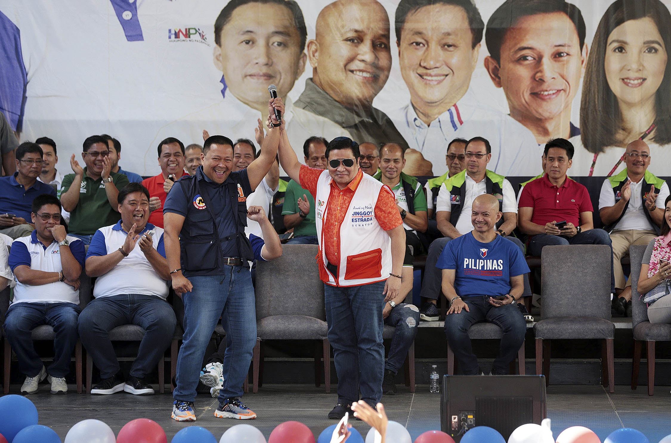 Reelectionists, pro-admin candidates in top 15 – survey