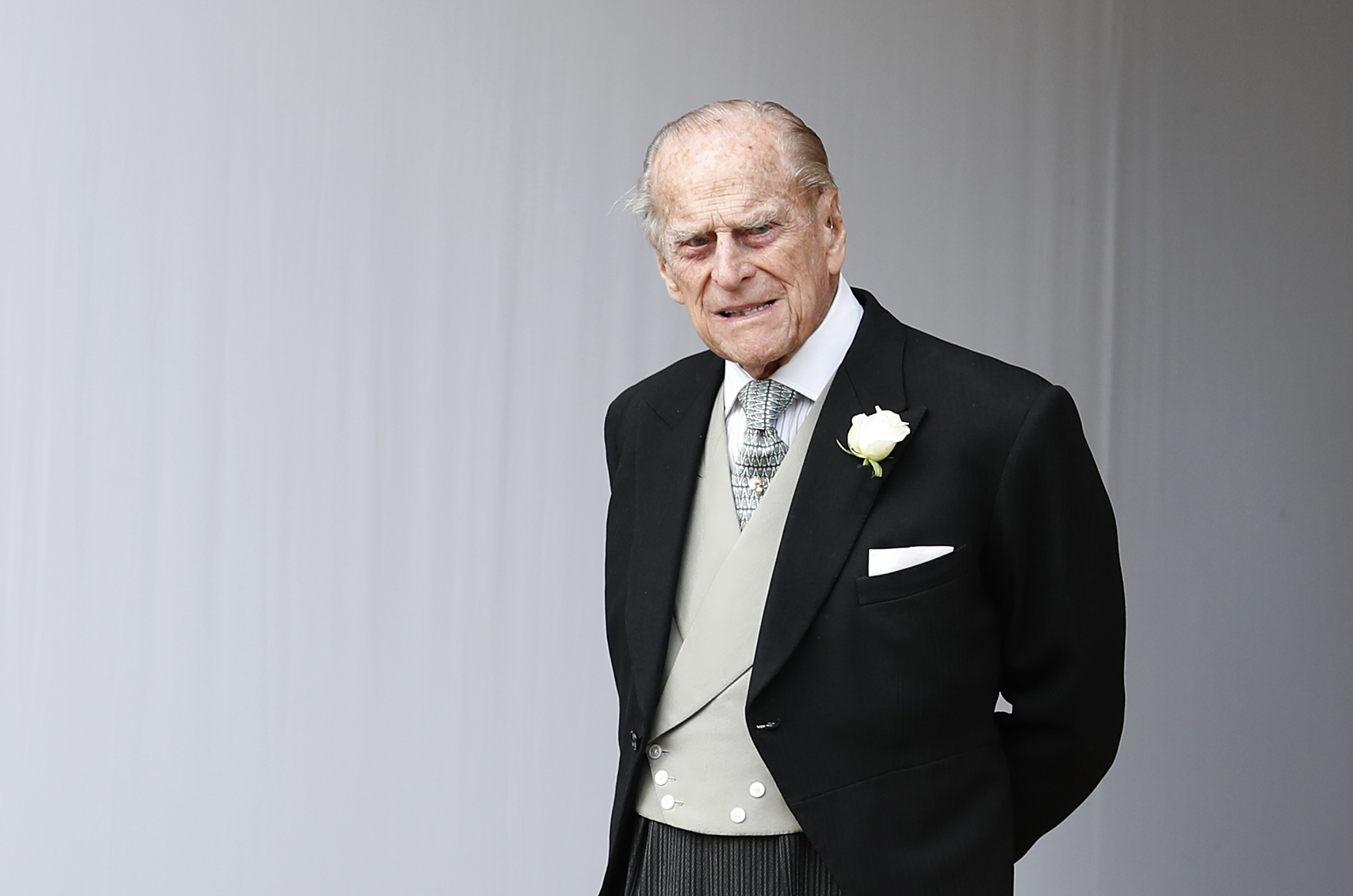 Prince Philip, 97, gives up driver's license after car crash
