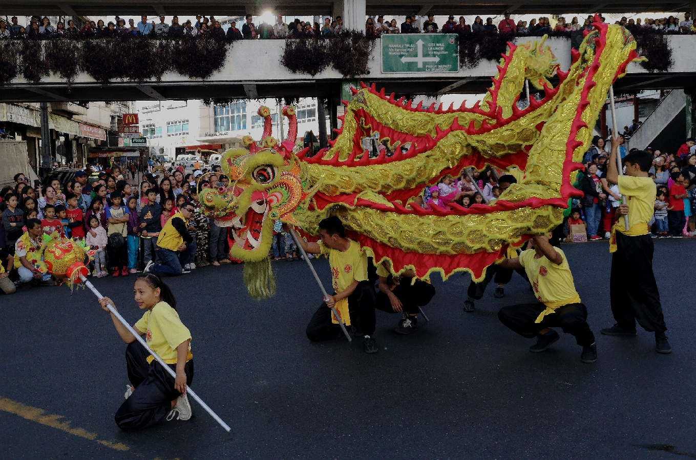 Baguio celebrates lunar new year a day late
