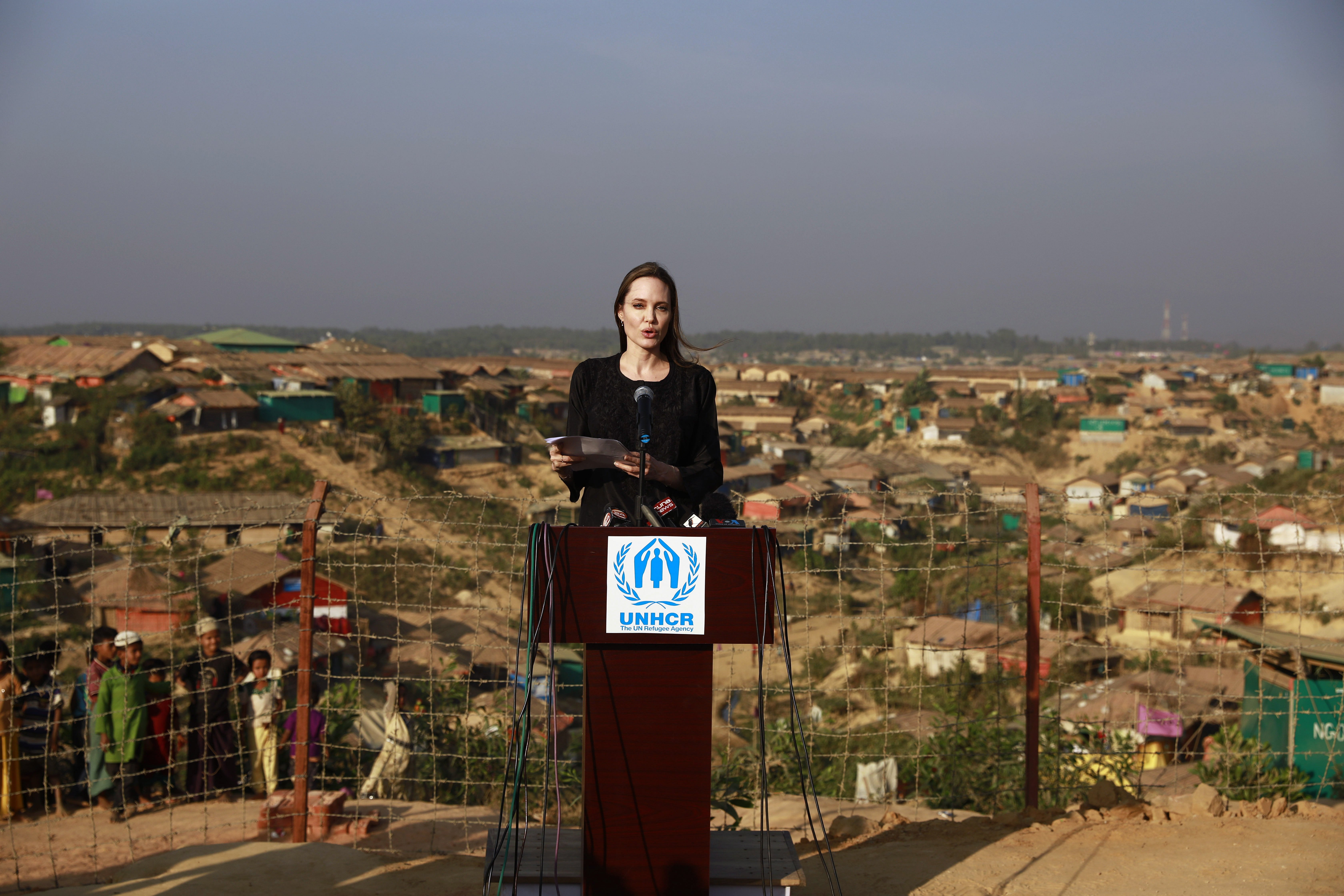 Angelina Jolie urges Myanmar to end violence against Rohingya Muslims