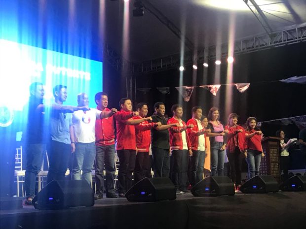 Pimentel, Marcos share stage in campaighn rally