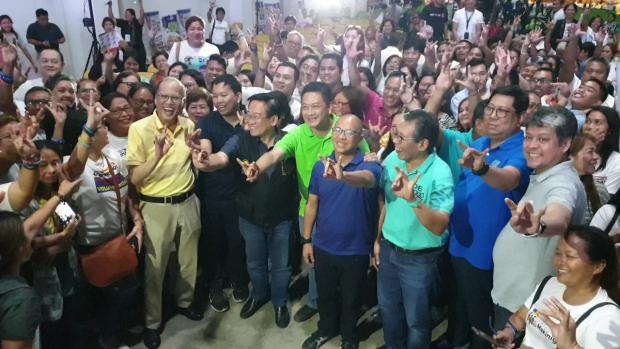 Benigno Aquino III with Otso Diretso senatorial bets in Cebu