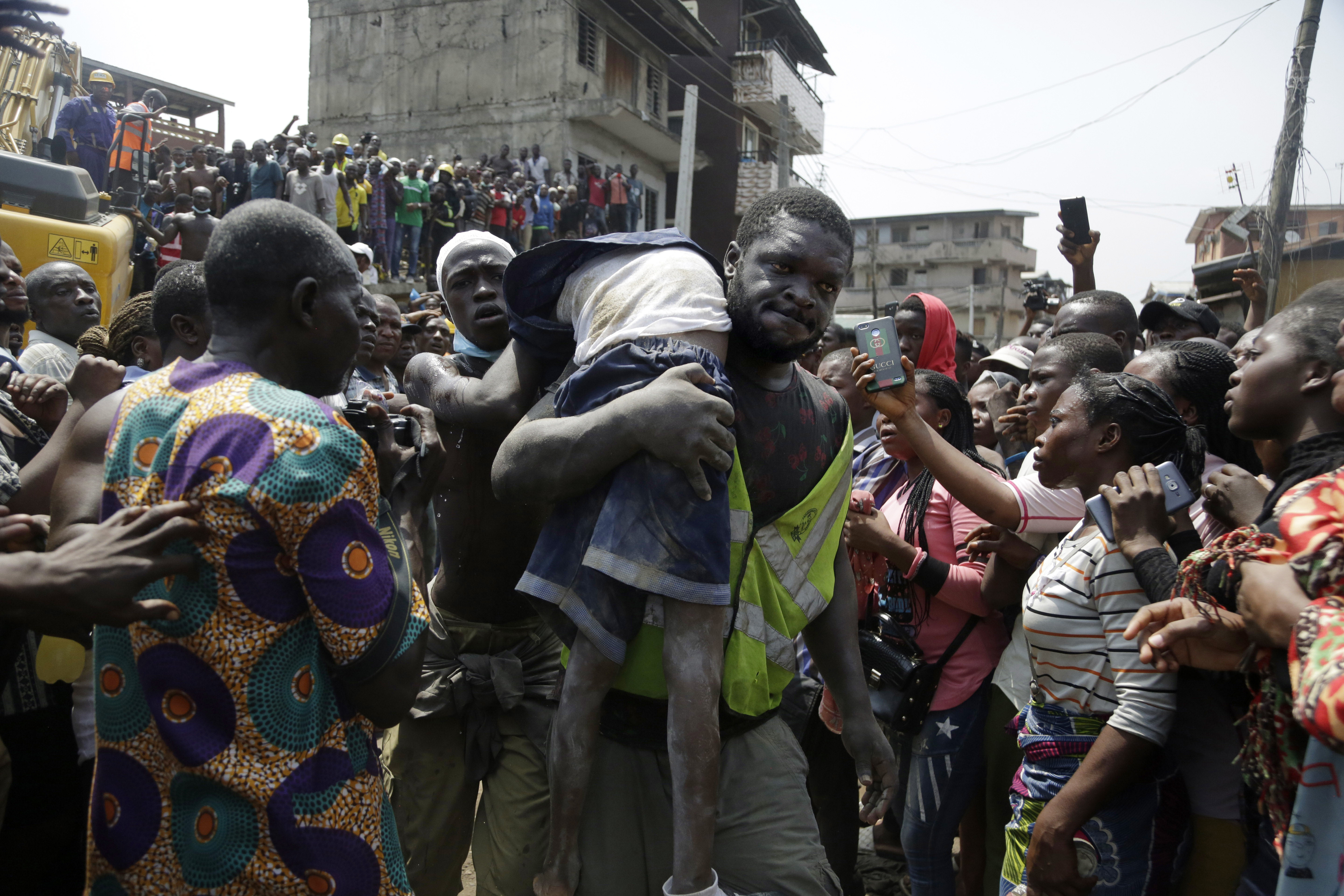 20 dead, mostly children, in Nigeria building collapse