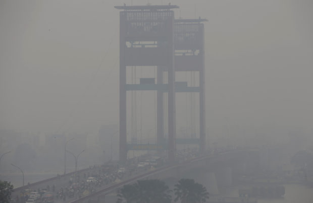  Worsening air pollution reducing lifespans in Indonesia