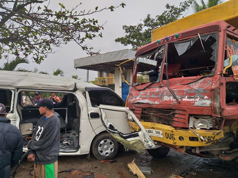 5 students dead, 10 others hurt in Negros Oriental road crash