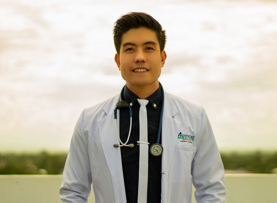 West Visayas State University grads top 2019 medical board exam, gets 100% passing rate