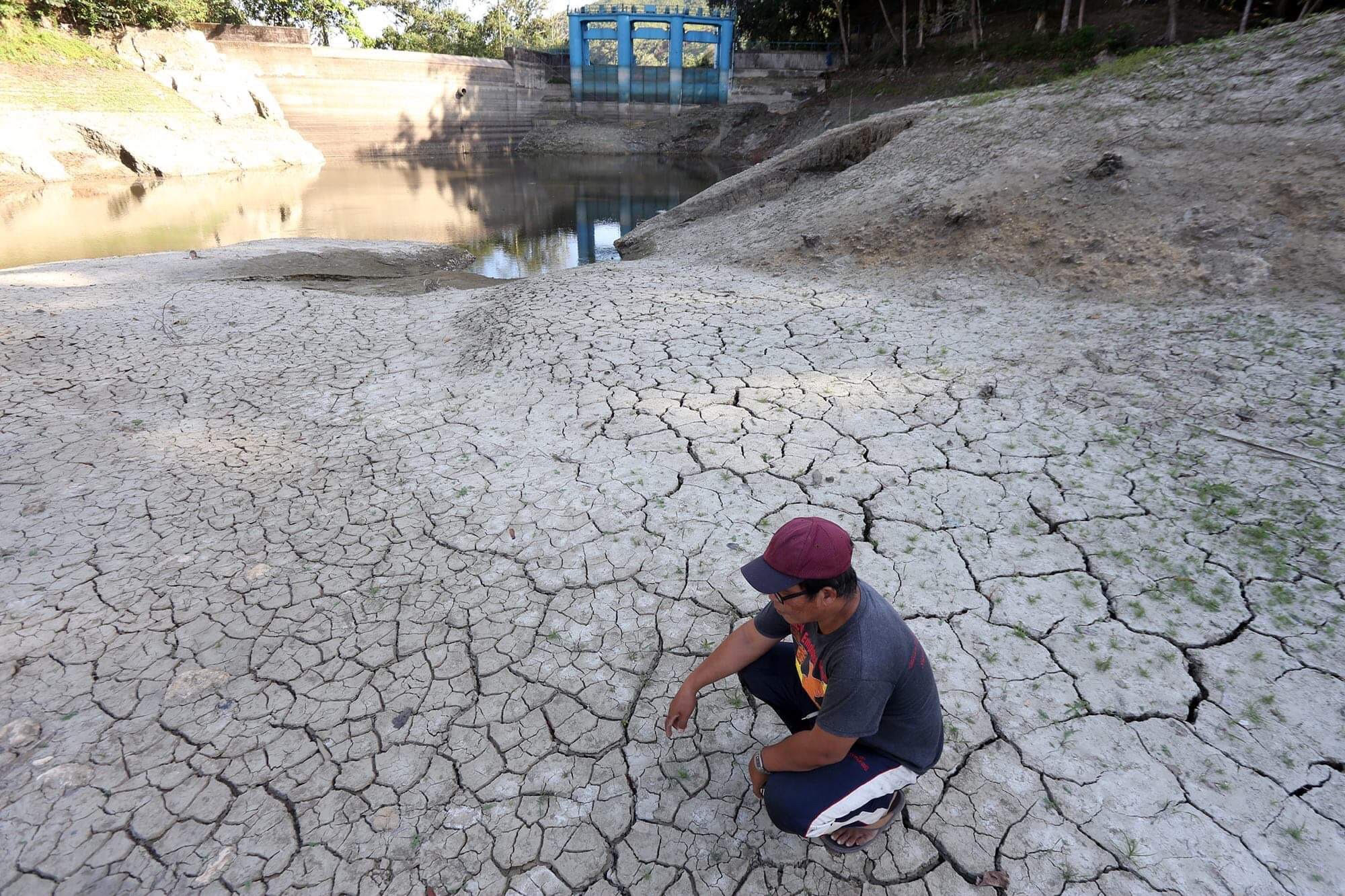 Drop in Cebu water supply prompts rationing to households