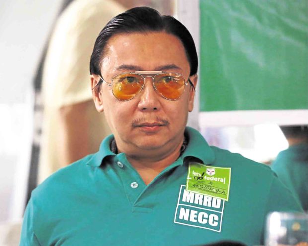 Comelec says Ejercito still a candidate