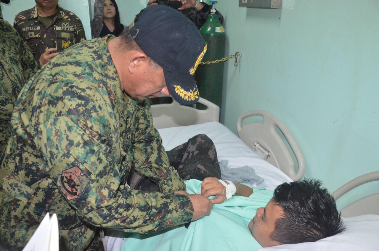 8 wounded cops in Lanao del Sur clash with MILF get PNP medal