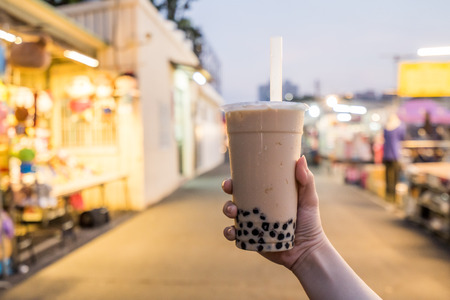Fast food resto apologizes for serving milk tea with chlorine