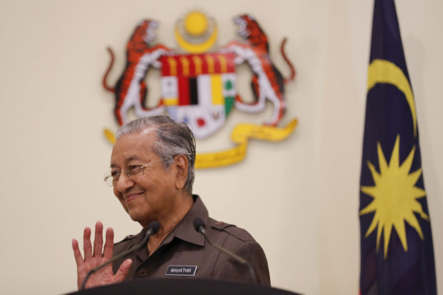 Mahathir says Chinese contractor will help run new rail link
