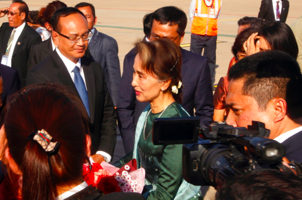 Myanmar's Suu Kyi in Cambodia to strengthen bilateral ties