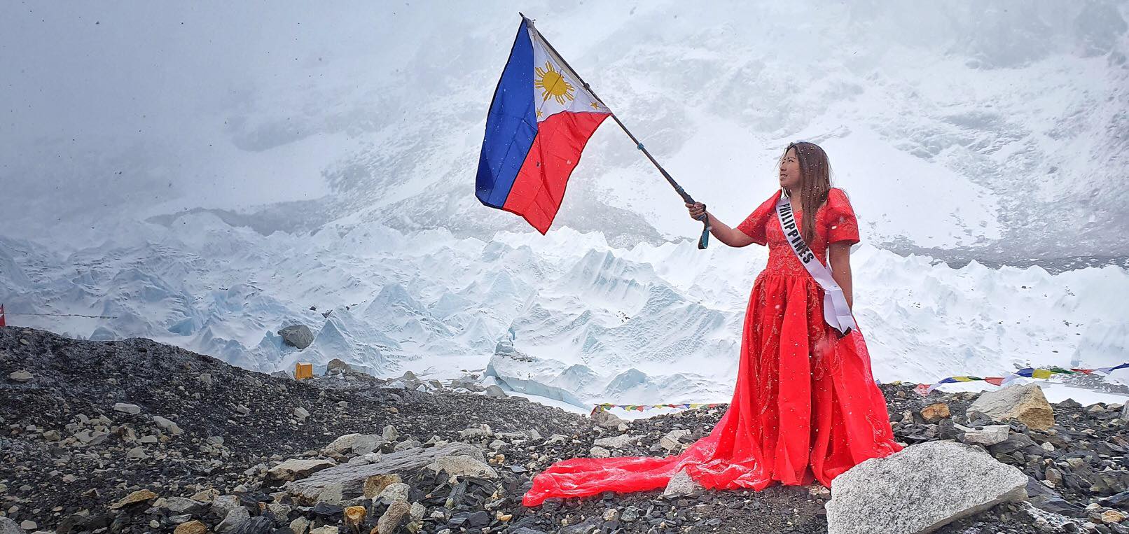 Filipina mountaineer climbs Mount Everest in Filipiniana gown