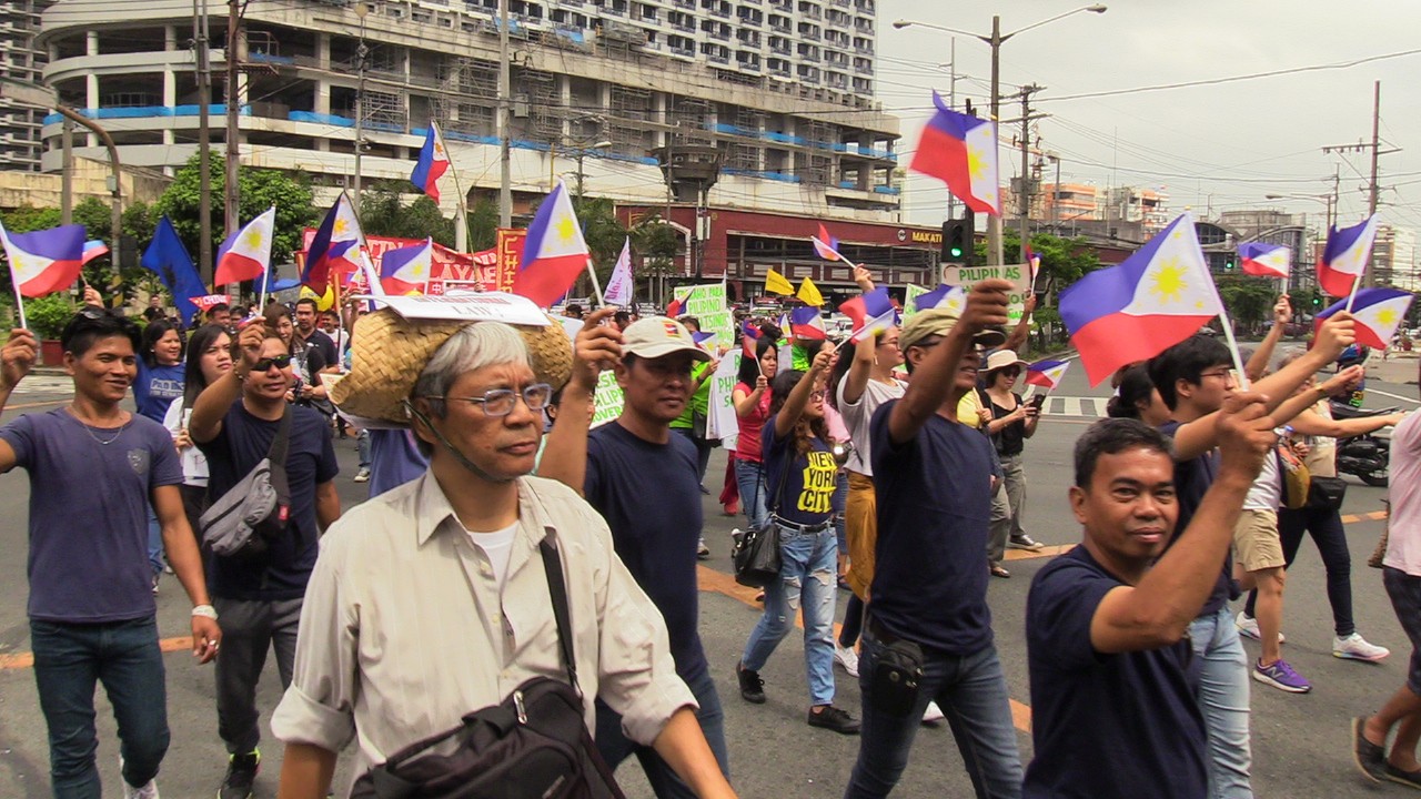 Araw ng Kagitingan rally: 'China, layas!'