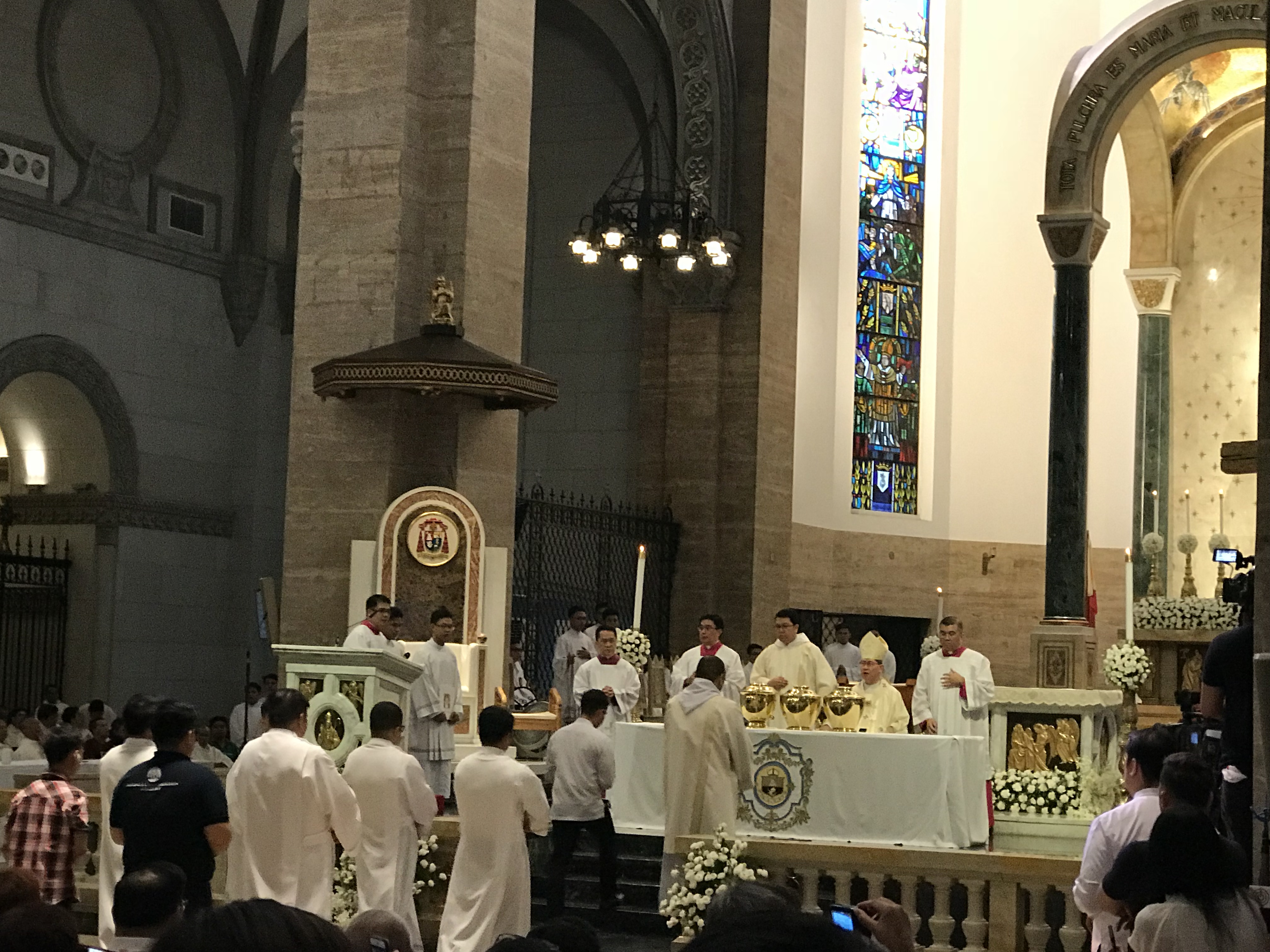 LOOK: Cardinal Tagle celebrates Chrism Mass on Maundy Thursday
