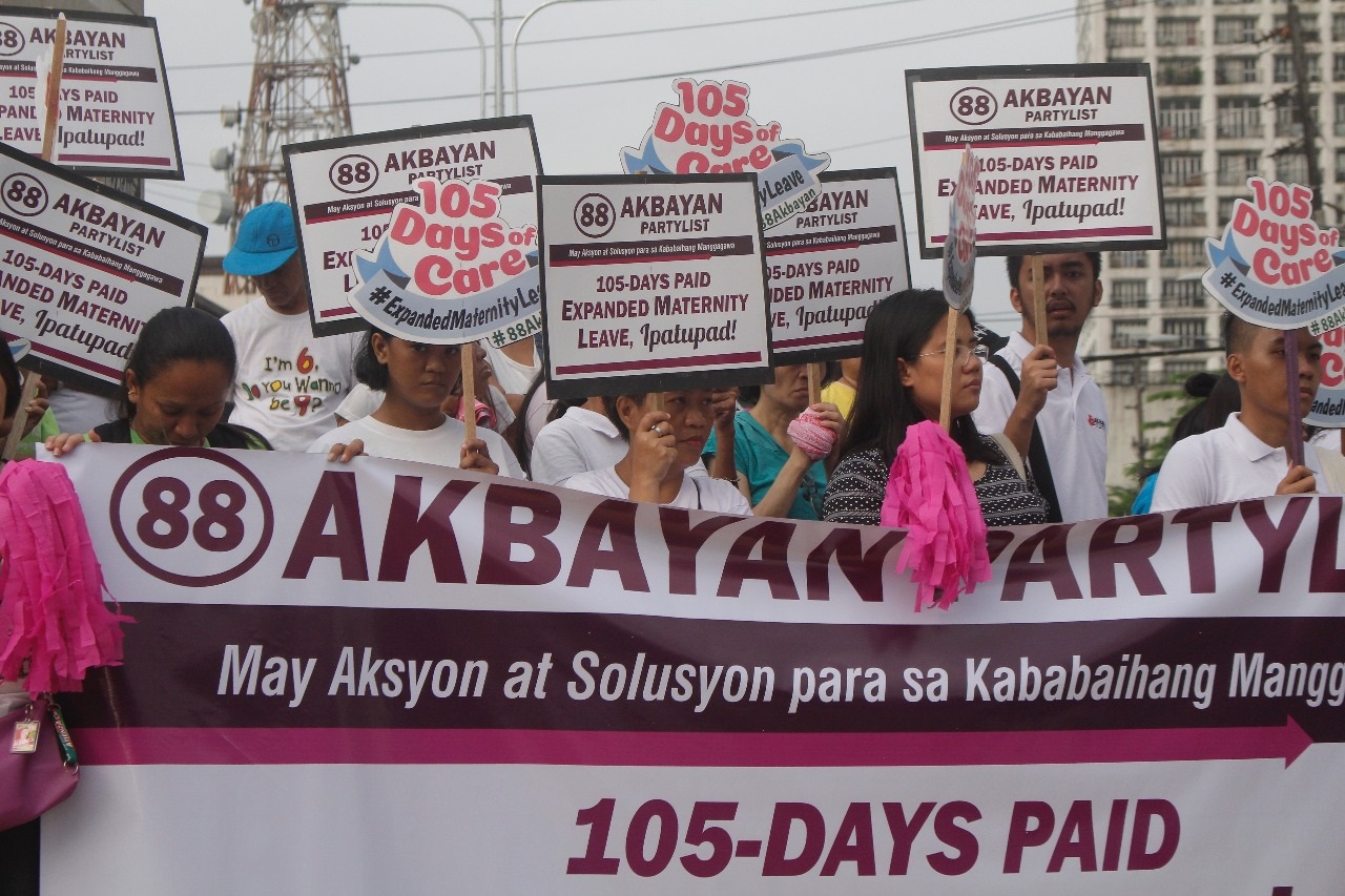 LOOK: Akbayan urges implementation of expanded maternity leave