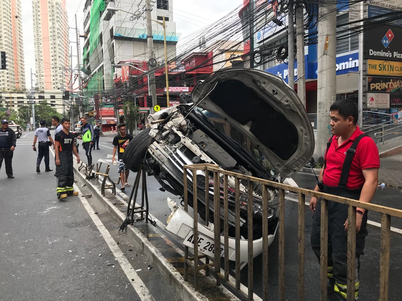 Law student unhurt after car rams steel railing in Makati