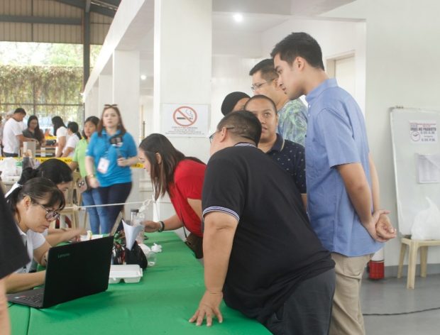 Grace Poe casts her ballot elections 2019
