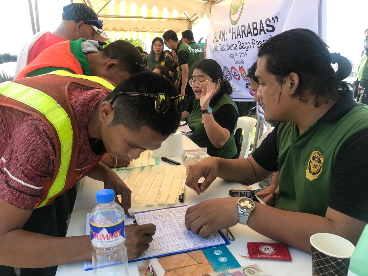 PDEA conducts surprise drug test on port truck drivers
