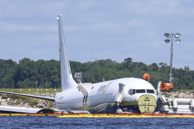 Crashed chartered plane in Florida