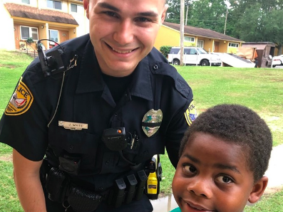 Young boy calls 911 because he's lonely, wanted a friend | Inquirer News