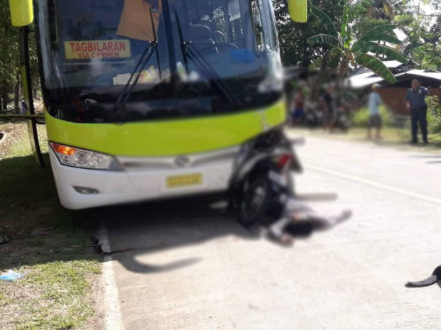 Security guard dead in motorcycle-bus collision in Bohol town
