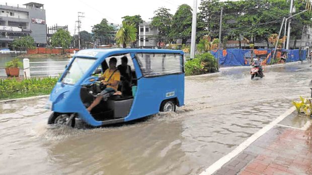 Flood hits Boracay despite rehab work