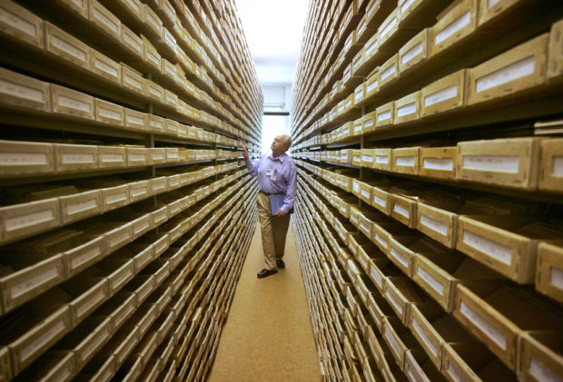 German Holocaust archive puts millions of documents online