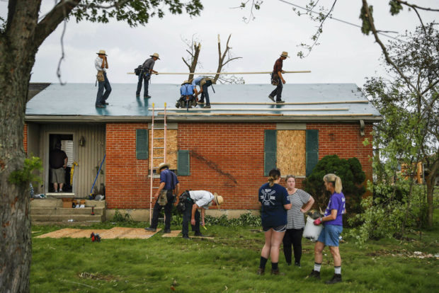 1 dead, 130 injured as twisters rip through Ohio and Indiana