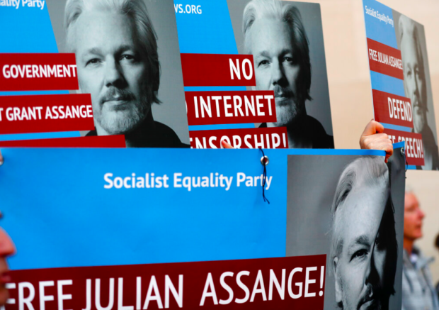 WikiLeaks' Assange to fight extradition to US