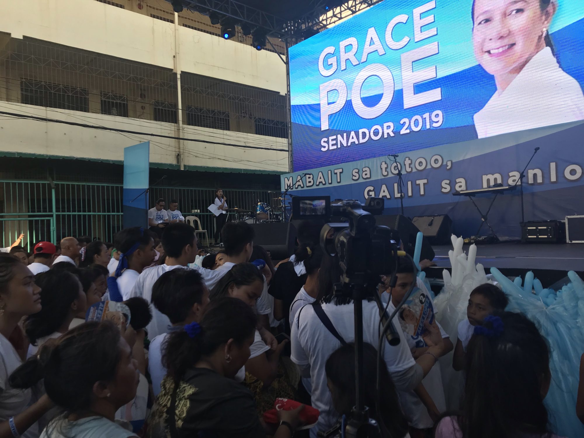 LOOK: Poe capping off campaign in Tondo