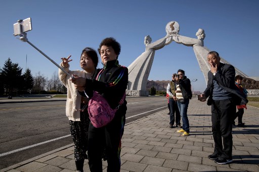 Waves of Chinese tourists invade North Korea