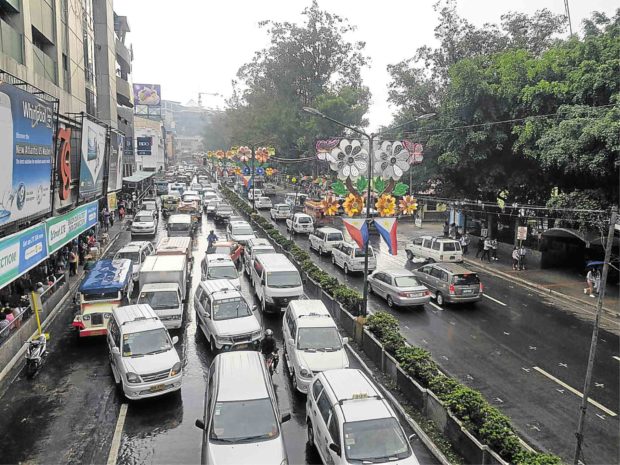 MMDA offers help to fix Baguio traffic