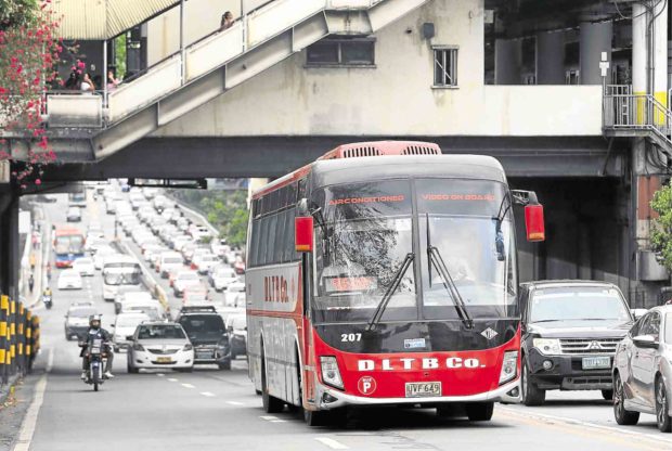Gov’t urged: Be in favor of commuters, not cars