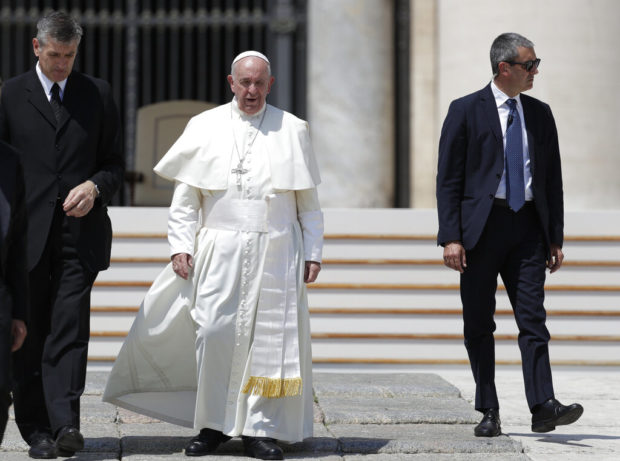 Pope to meet Putin before Vatican Ukraine meeting