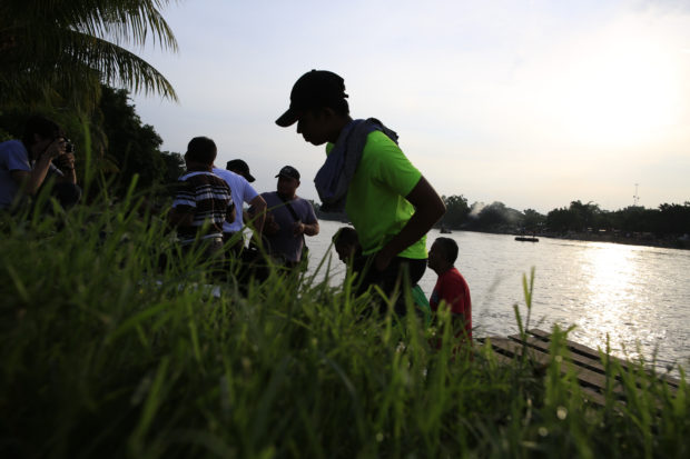  Mexico's crackdown on migrants sends some heading south