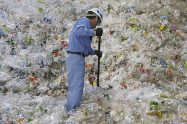  Big plastic user Japan fights waste ahead of G-20 summit