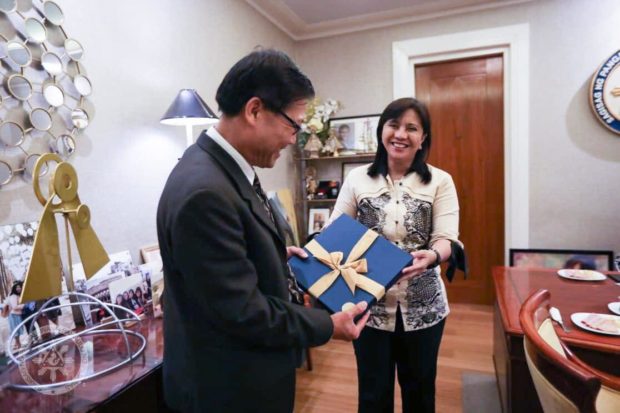 Robredo thanks Vietnamese ambassador for support to Filipino fishermen