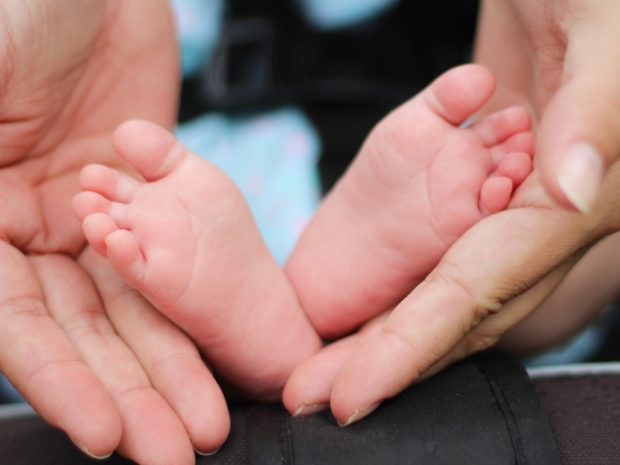 baby feet, newborn