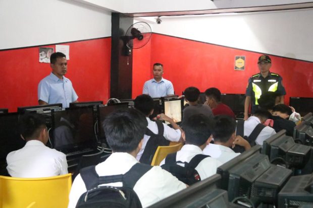 NCRPO to close shops allowing students to play online games during class hours