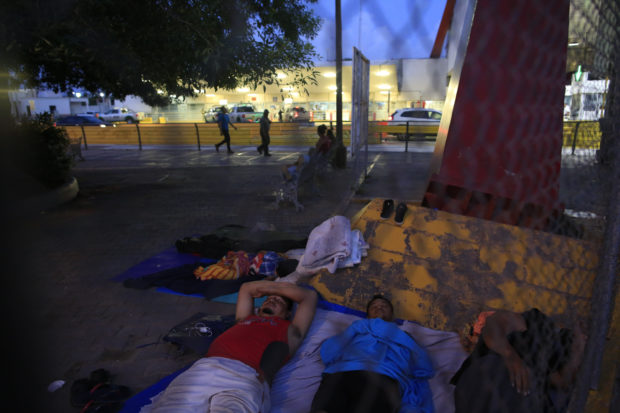  Group say conditions dire for asylum seekers stuck in Mexico