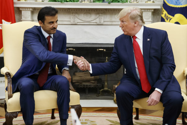 Trump gives warm welcome to Qatar amid Persian Gulf disputes