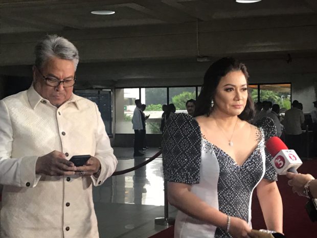 LOOK: Celebs dazzle the red carpet for Duterte’s 4th Sona