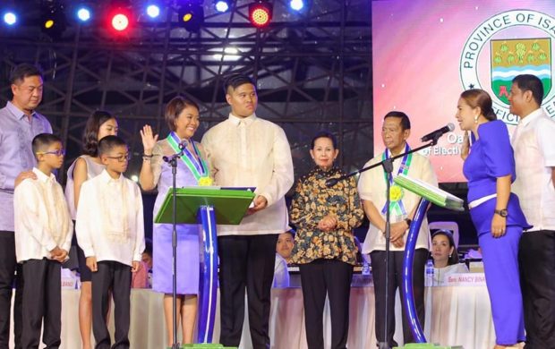 Nancy Binay returns to father’s roots, takes oath in Isabela