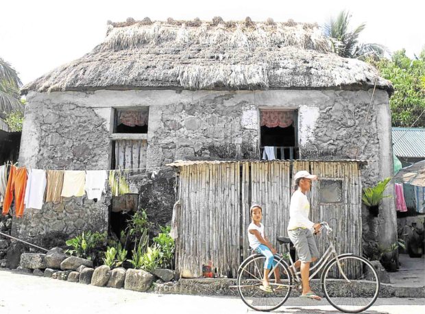 Rebuilding the Ivatan people’s heritage homes