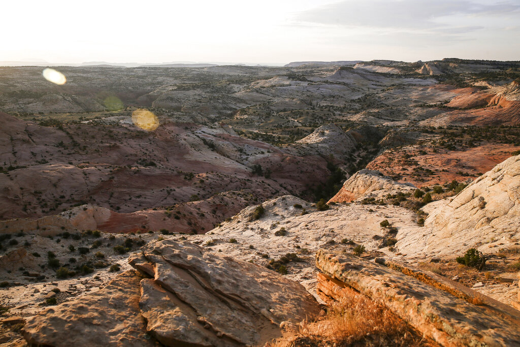 Plan allows drilling, grazing near national monument in Utah